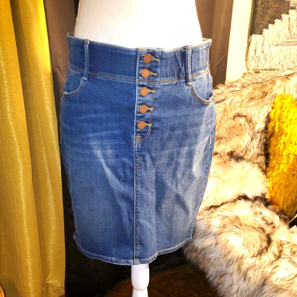 NWT Apt. 9 Denim Skirt
